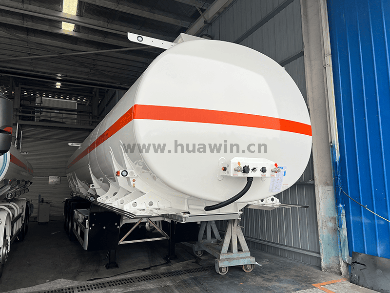 46CBM Fuel Tanker Semi-Trailer-12