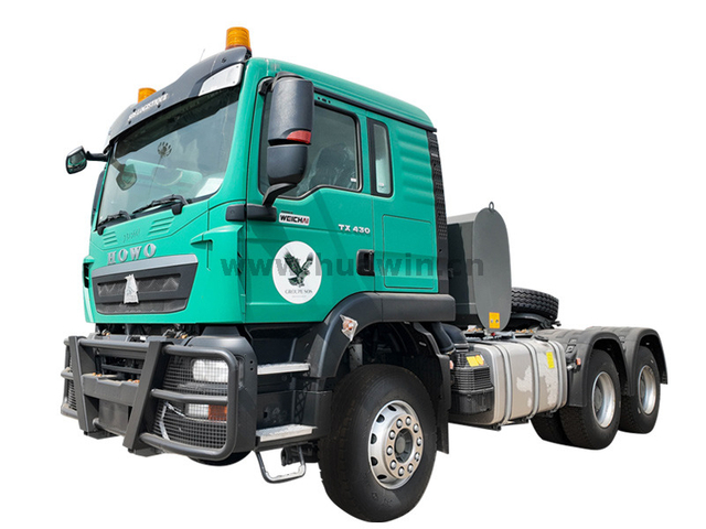 Sinotruk Howo tractor 6x4 TX