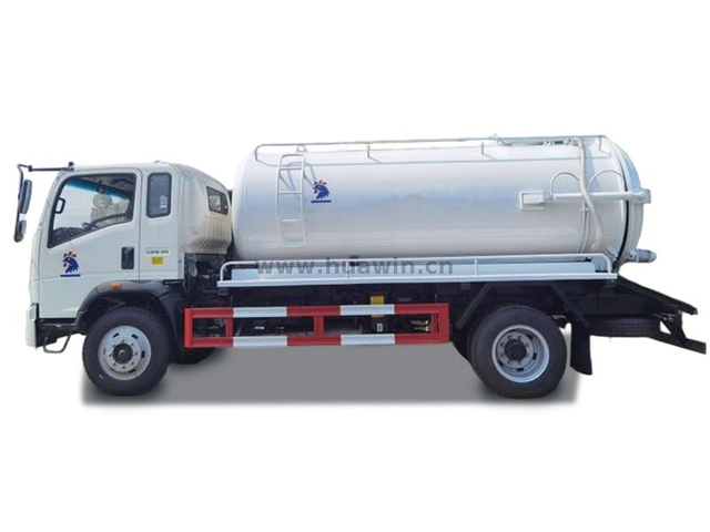 China Brand New 5000 Liters 4x2 Sewage Truck Tank Truck Manufacturer