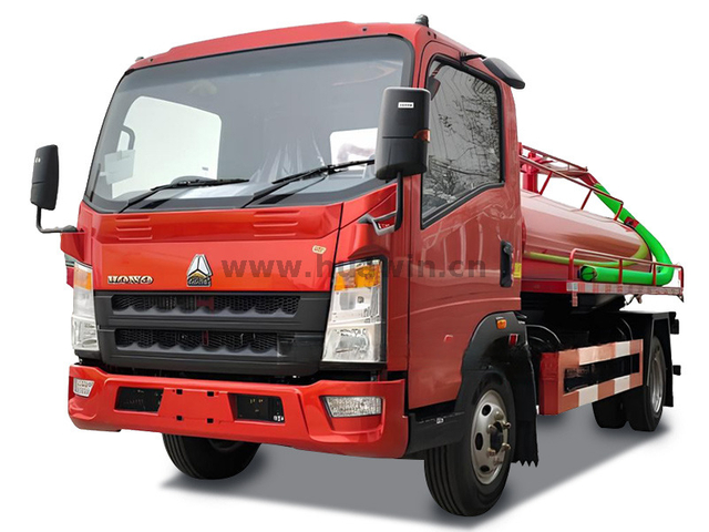 HOWO 4X2 4CBM Fecal Suction Truck