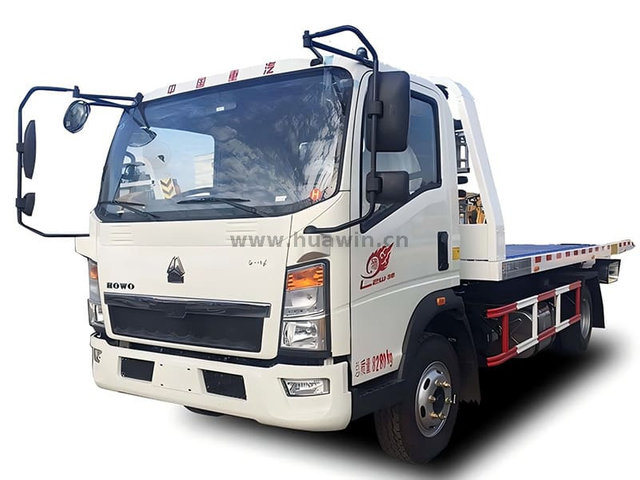 SINOTRUK HOWO Machinery Transportation Wrecker Truck