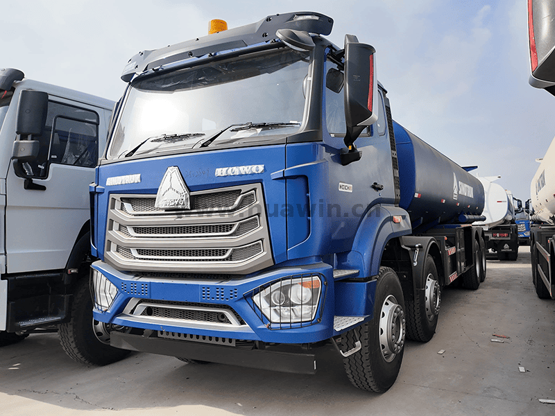 Sinotruk HOWO Fuel Tanker-NX-8×4