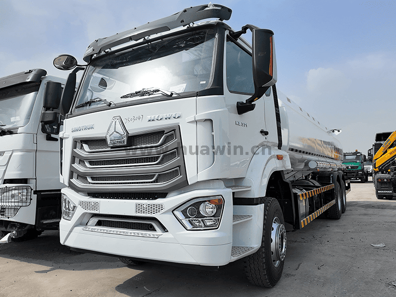 Sinotruk HOWO Fuel Tanker Truck-NX-6×4
