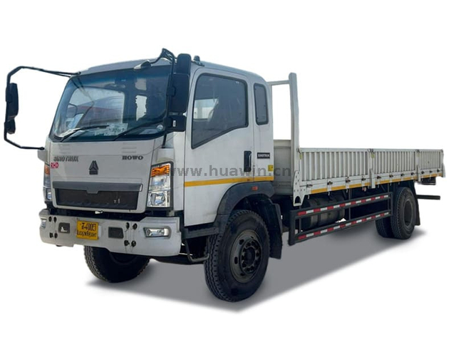 SINOTRUK HOWO 4X2 Light Duty Cargo Truck Dropside Lorry Truck