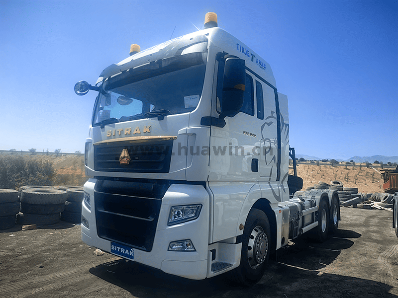 Sinotruk sitrak G7S 6x4 Tractor-1