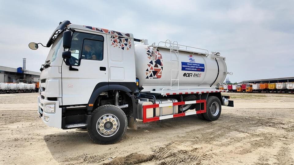 sewage-suction-truck
