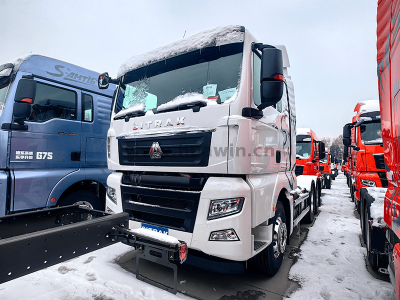 Sinotruk sitrak G7S 6x4 Tractor-5