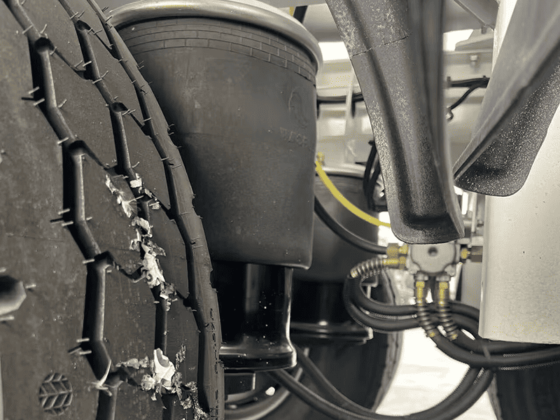 SINOTRUK CIMC 3 Axles 46CBM Aluminum Alloy Fuel Tanker Semi Trailer-new-5