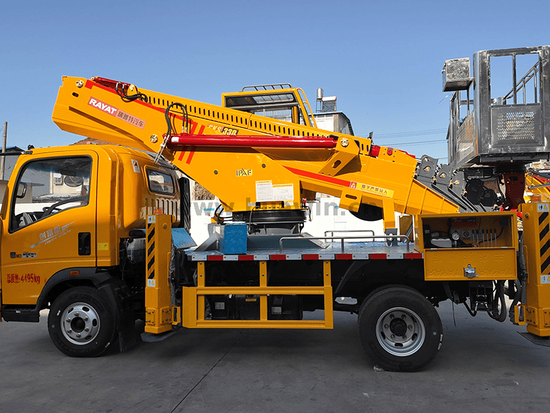 Howo aerial work truck-6