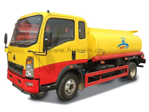 SINOTRUK HOWO 4x2 Fuel Tanker Truck