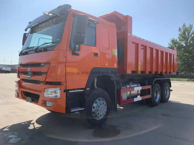 16CBM HOWO 6X4 Scow End Sand Aggregates Transporation Dump Truck with Tail Gate