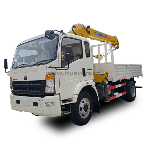 SINOTRUK HOWO 4x2 Crane Truck - 5Ton XCMG Telescopic Boom