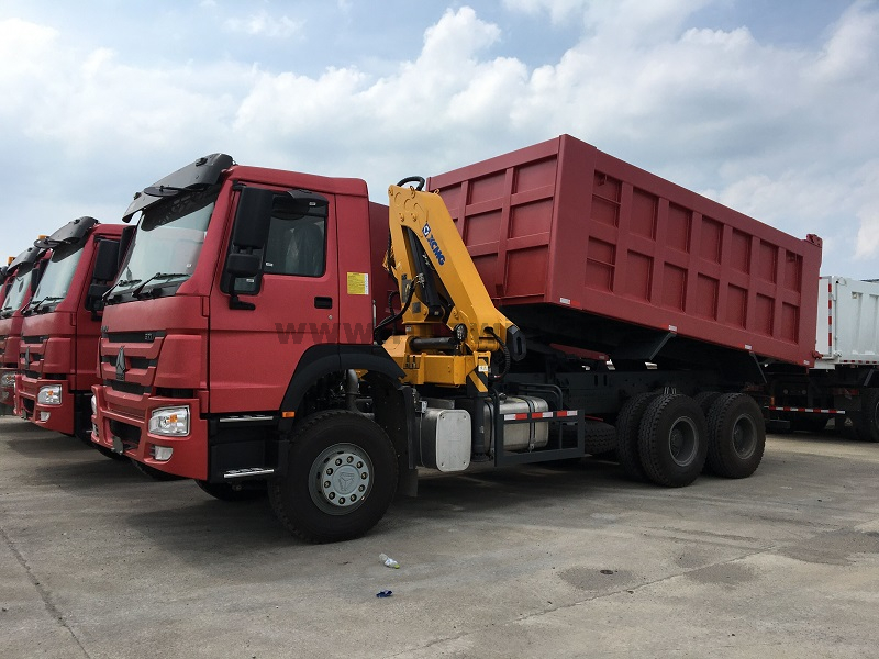 SINOTRUK HOWO 6X4 30T Dump Crane Truck