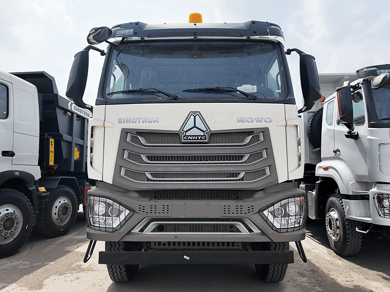 Sinotruk howo NX 8x4-12