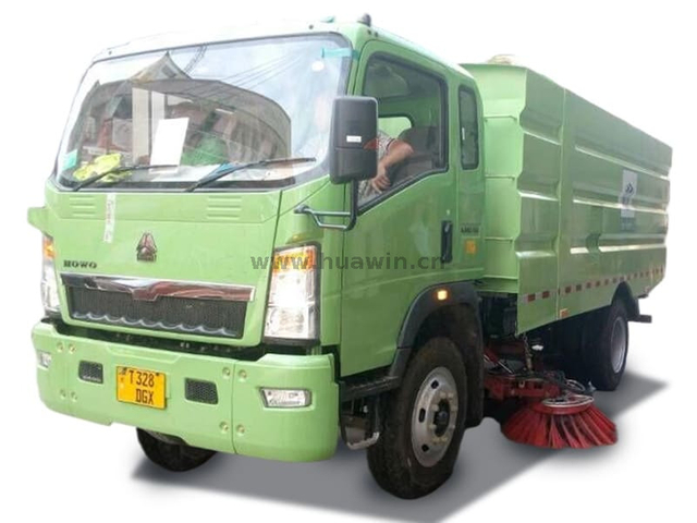 SINOTRUK HOWO 4x2 Road Sweeper & Washing Truck-6CBM