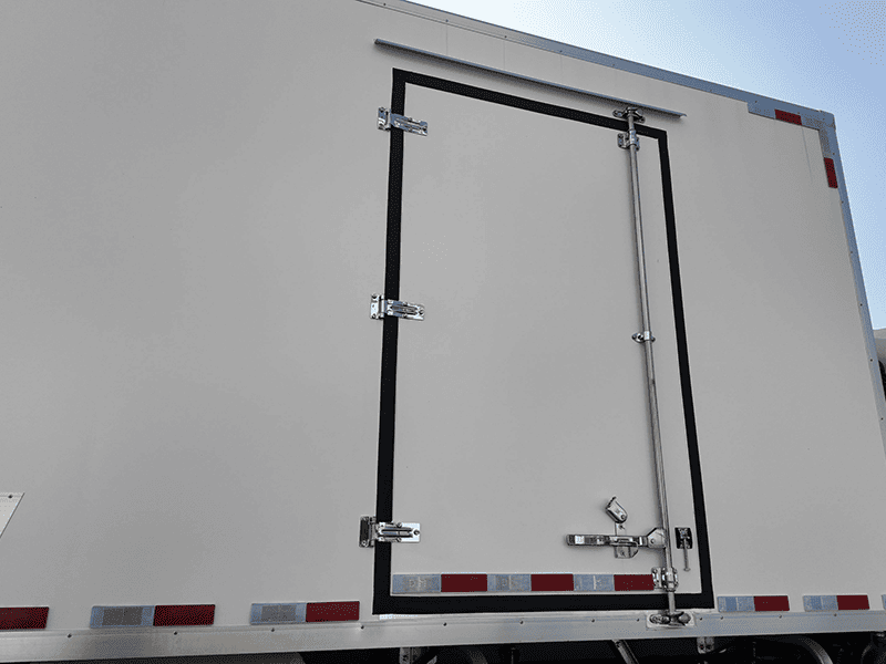 HOWO Refrigerated 4x2 THERMO KING Unit Truck-4