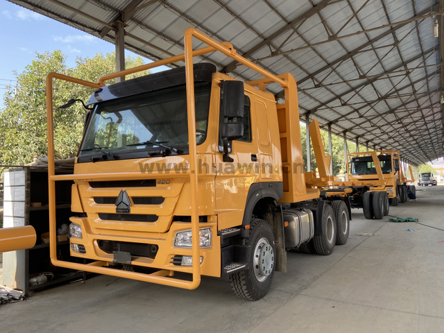 SINOTRUK HOWO Wood Transportation LOG Truck