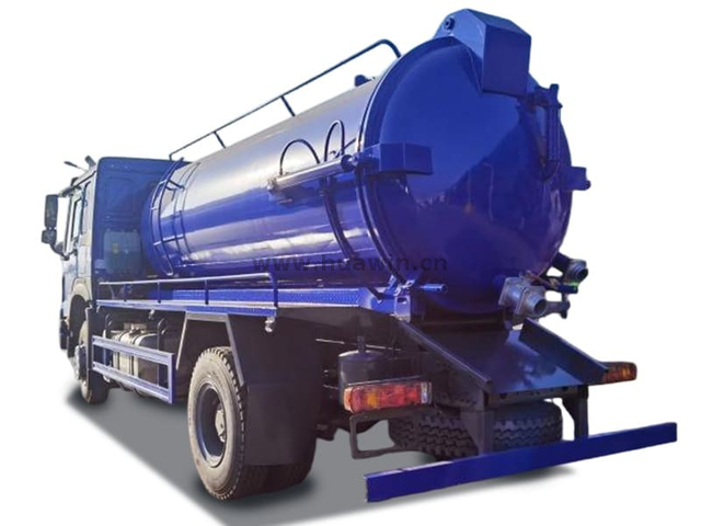 SINOTRUK HOWO 10,000 Heavy Duty Suction Truck 4*2 Suction Truck