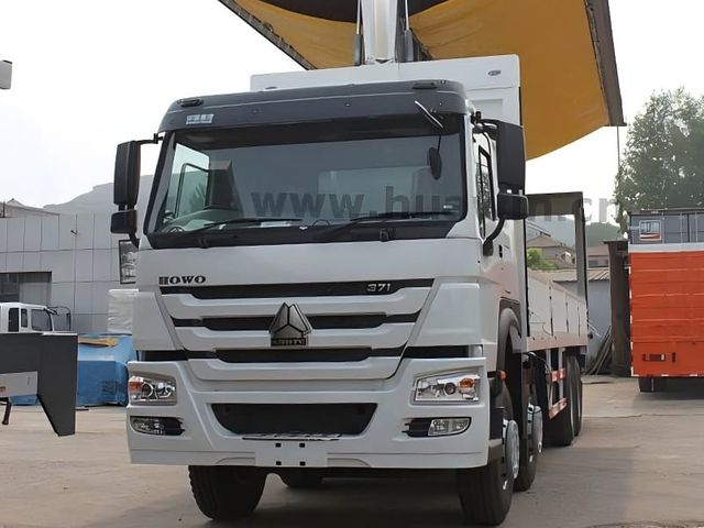 SINOTRUK HOWO 8X4 Aluminum Wing Open Van Truck