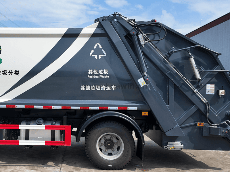 SINOTRUK HOWO Garbage Compactor Truck-4x2-5