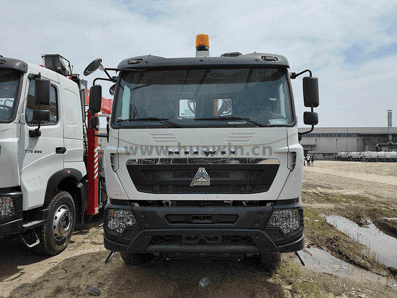 Sinotruk Howo Truck Mounted Crane-13