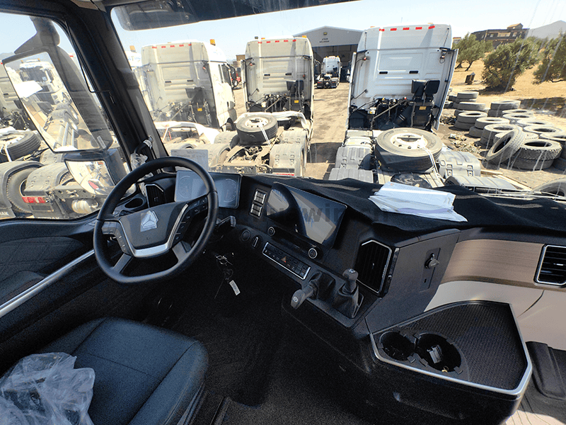 Sinotruk sitrak G7S 6x4 Tractor-10