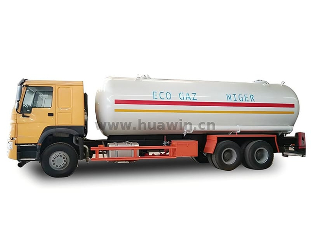 Sinotruk HOWO 4X2 5m3 8m3 10m3 LPG Gas Tank Truck