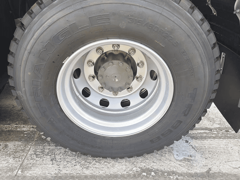 HOWO Tractor-TX-6&times;4-18