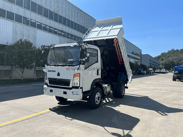 Sinotruk HOWO 4×2 light-duty dump truck