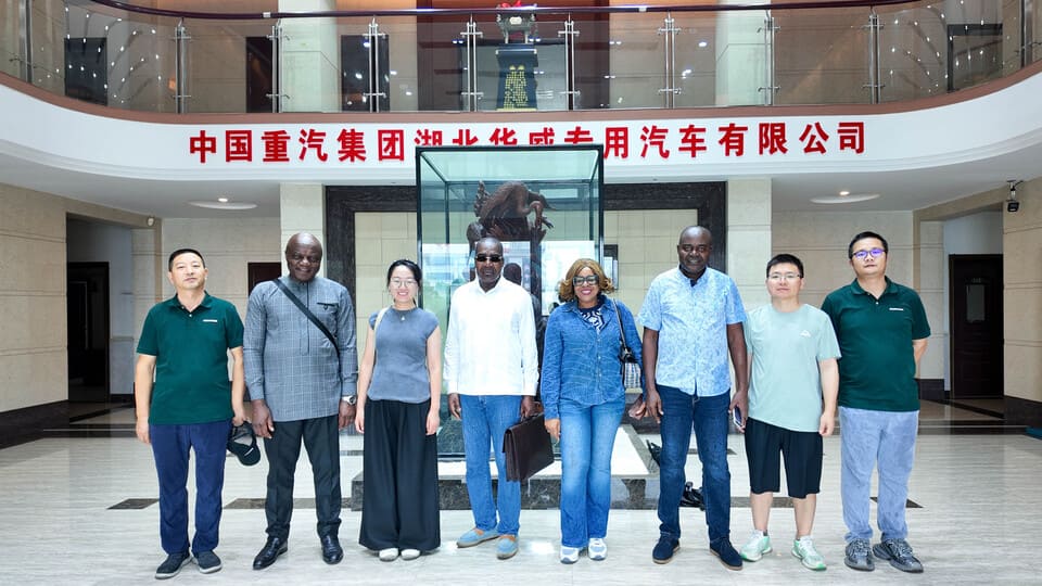 Cameroonian clients visit Hubei Huawin Special Vehicle Co., Ltd