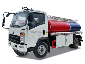 SINOTRUK HOWO 4X2 5CBM Refueling Tank Truck