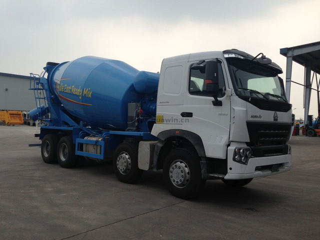SINOTRUK A7 8x4 Concrete Mixer Truck - 14CBM