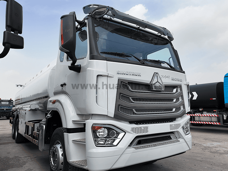 HOWO Fuel Tanker Truck-NX-6&times;4-9